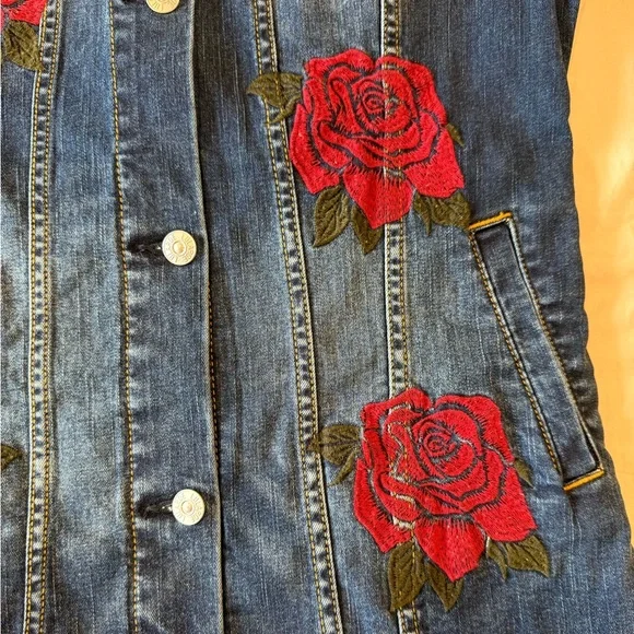 Blue Denim Jacket with Red Floral Embroidery Size Small - Picture 5 of 9